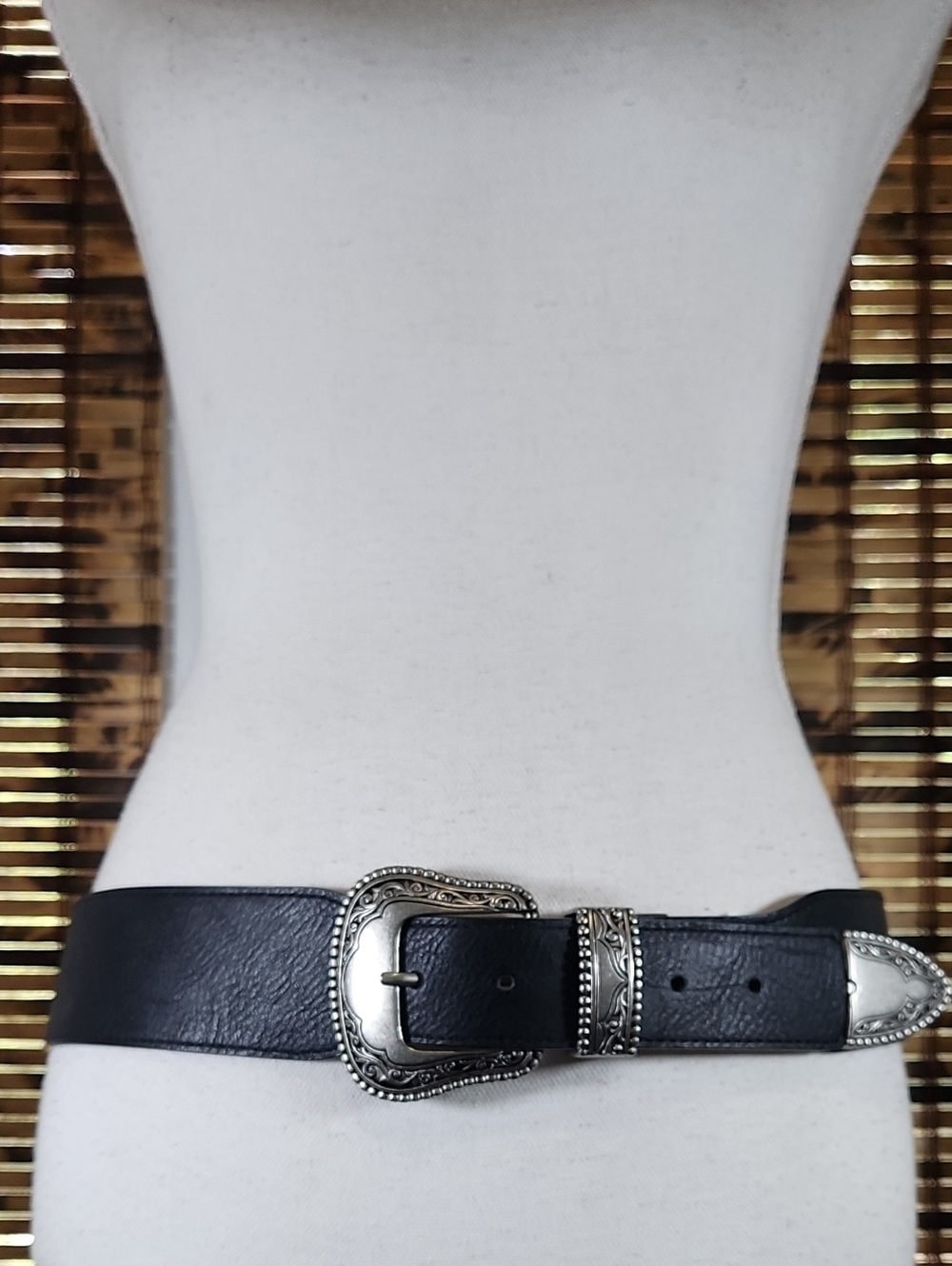NWOT Vince Camuto Black Leather Western Buckle Belt - Size M/L